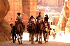 Kameelry-in-Petra-scaled
